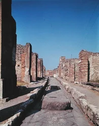 Via degli Augustali